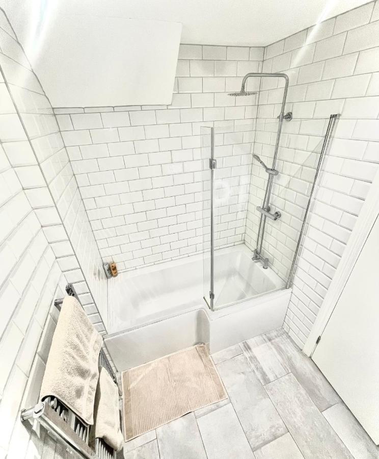 Fidelity Stays Ocean Themed Luxury Apartment Brighton ภายนอก รูปภาพ
